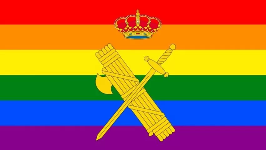 Abogados Cristianos presenta una querella contra la directora de la Guardia Civil por poner la bandera LGTBI en Twitter