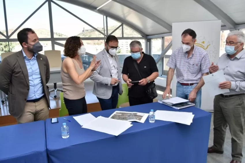 ADIF aprueba sustituir los 5 puentes previstos para el paso del ferrocarril por Tercia por un viaducto