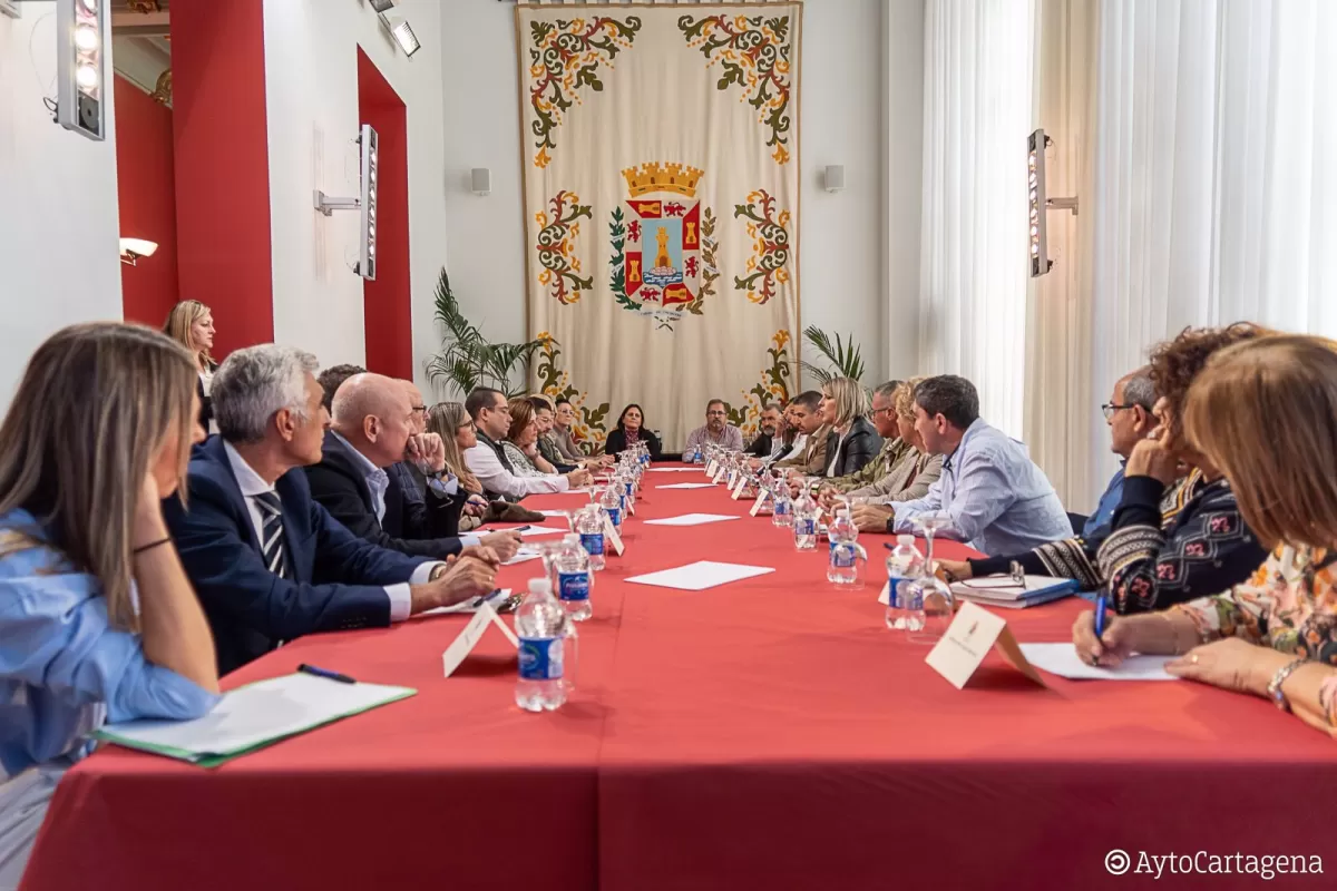 Arroyo trasladará al Ministerio su oposición al Centro de Estancia Temporal de Inmigrantes