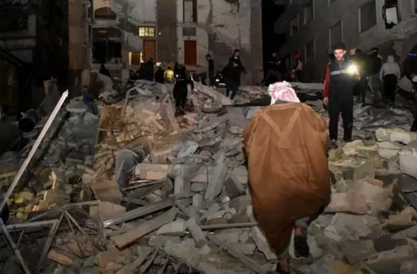 Aumentan a más de 3.600 los muertos en Turquía y Siria por los terremotos