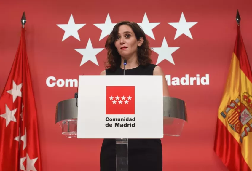 Ayuso defiende que el paro ha bajado en España "gracias al empuje de Madrid"