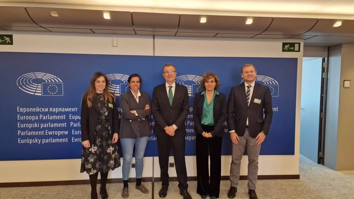 Ballesta afirma que solicitará fondos europeos para ampliar el tranvía hasta El Palmar