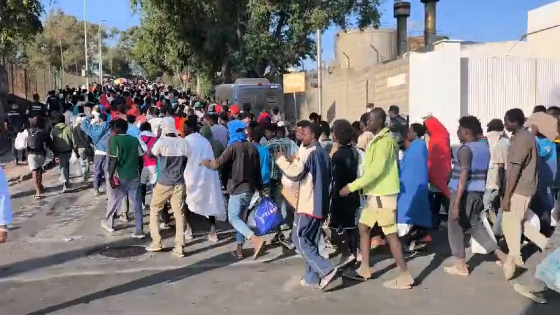 Bruselas espera que el Gobierno devuelva a "todos" los migrantes que entraron en Ceuta y le exige más información sobre sus planes