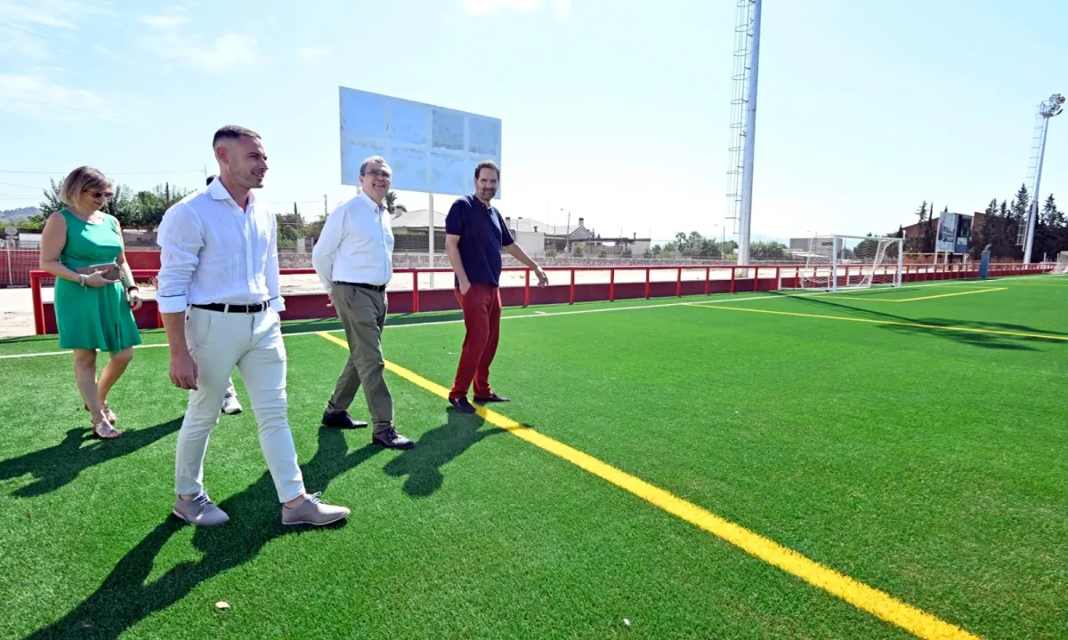 Cabezo de Torres estrena un renovado campo de fútbol