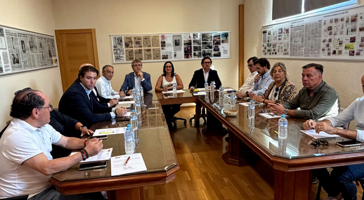 Cada euro que invierte la Comunidad en el sector del mueble genera una inversión empresarial de 2,3 euros