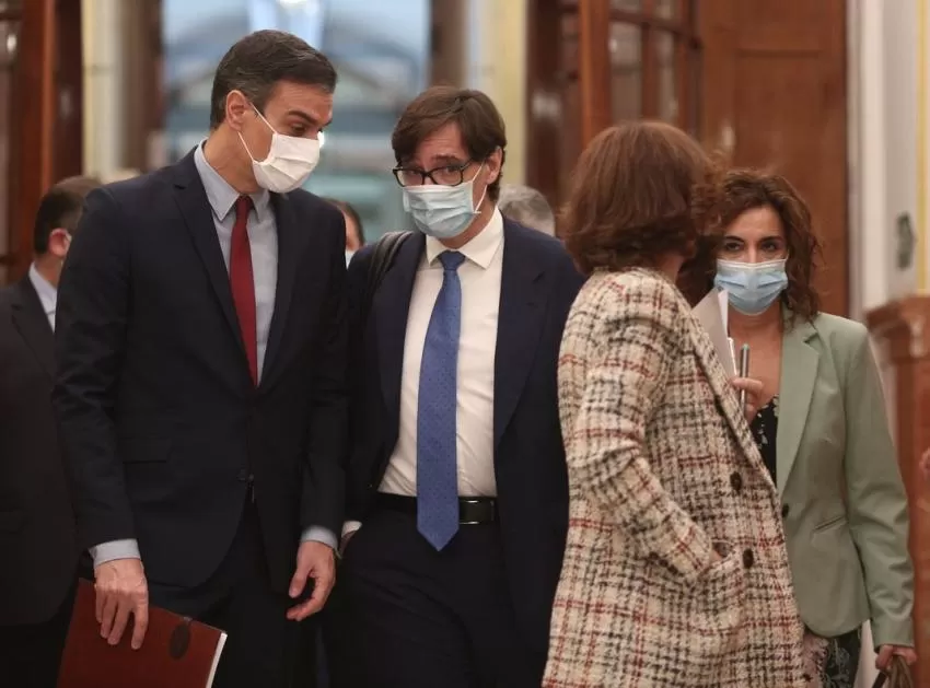 La campaña de vacunación contra el coronavirus se prevé para mayo