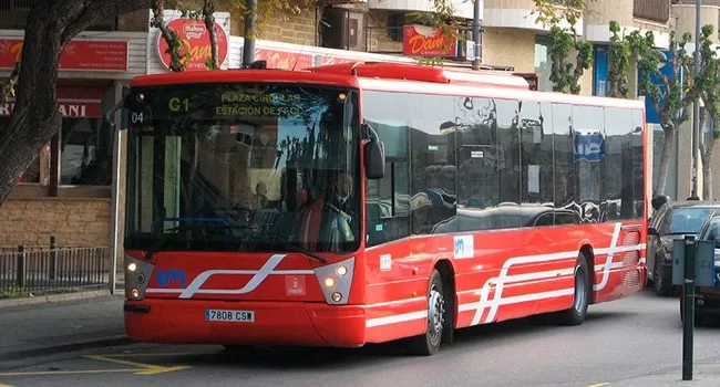 CCOO, USO y UGT llegan a un acuerdo con la Patronal para desbloquear el convenio colectivo del Transporte Urbano