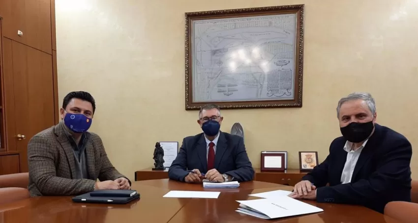 CHS y alcalde de San Javier abordan la situación del Mar Menor, zonas de inundación y diques de laminación