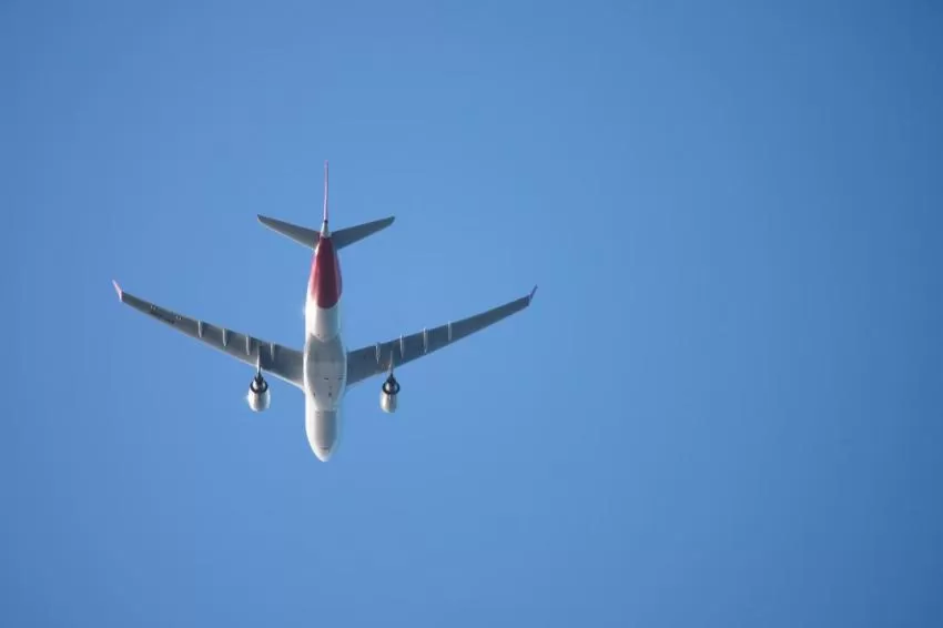 Cierre preventivo del espacio aéreo español por un objeto espacial