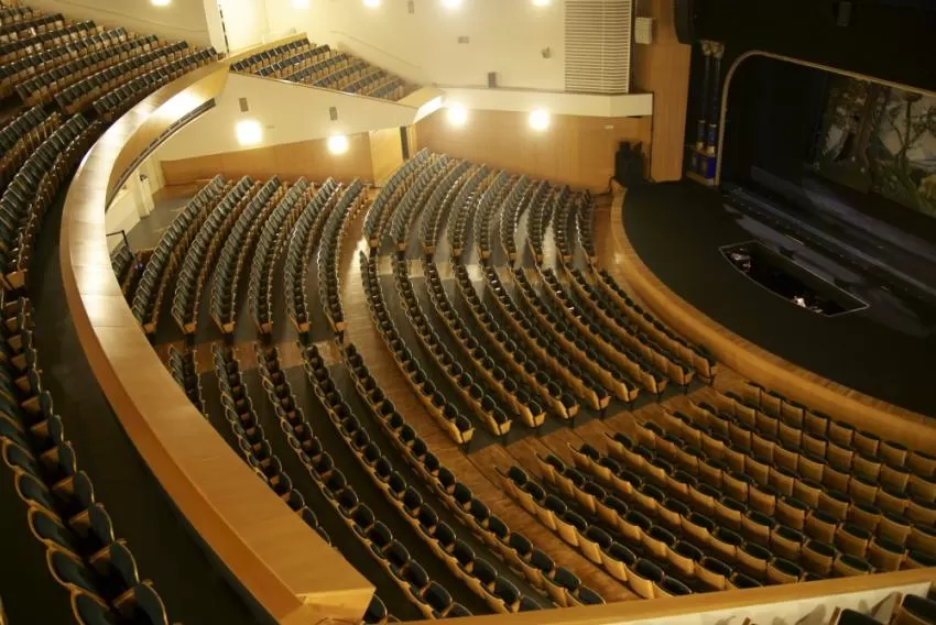 Comedia, la OSRM y danza de vanguardia, en el auditorio regional Víctor Villegas y el Centro Párraga