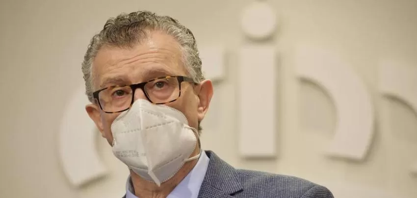 El consejero de Salud, Juan José Pedreño, nombra a tres nuevos cargos