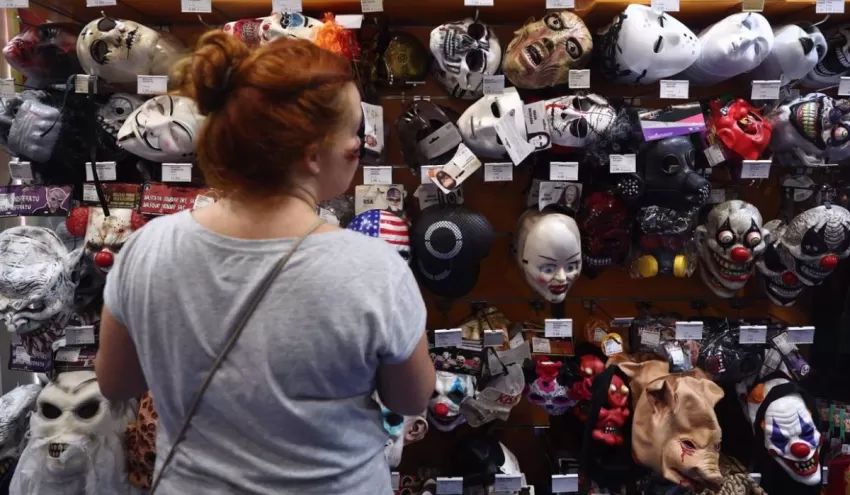 CONSUMUR elabora un decálogo de recomendaciones para la compra de disfraces para el Carnaval