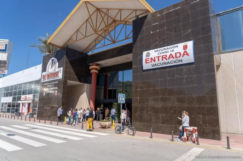 Continúan las vacunaciones sin cita previa para mayores de 12 años en La Rambla de Cartagena