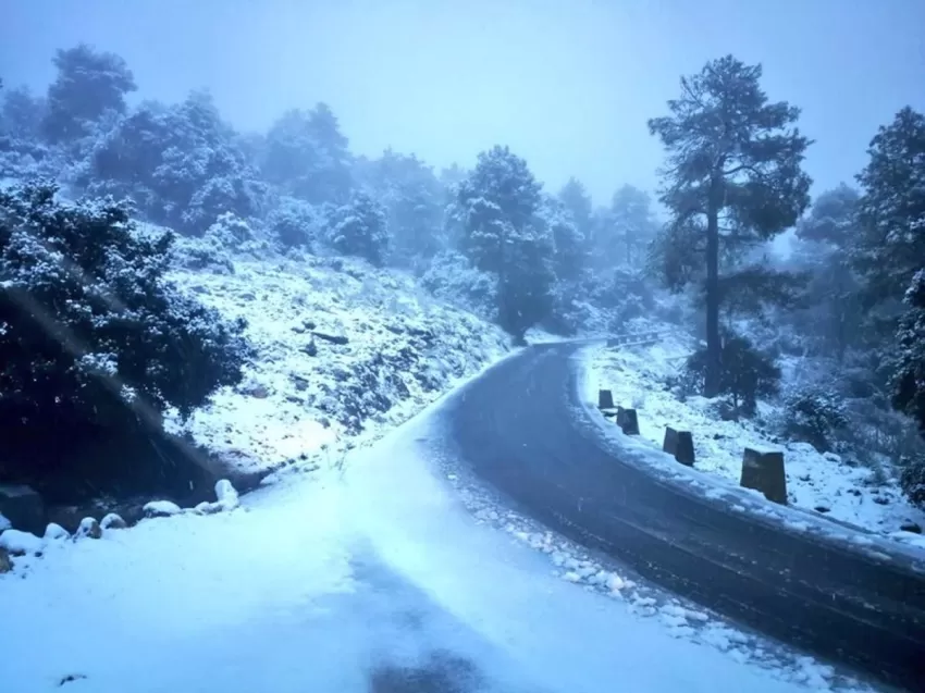Cortados los accesos al Collado Bermejo por nieve