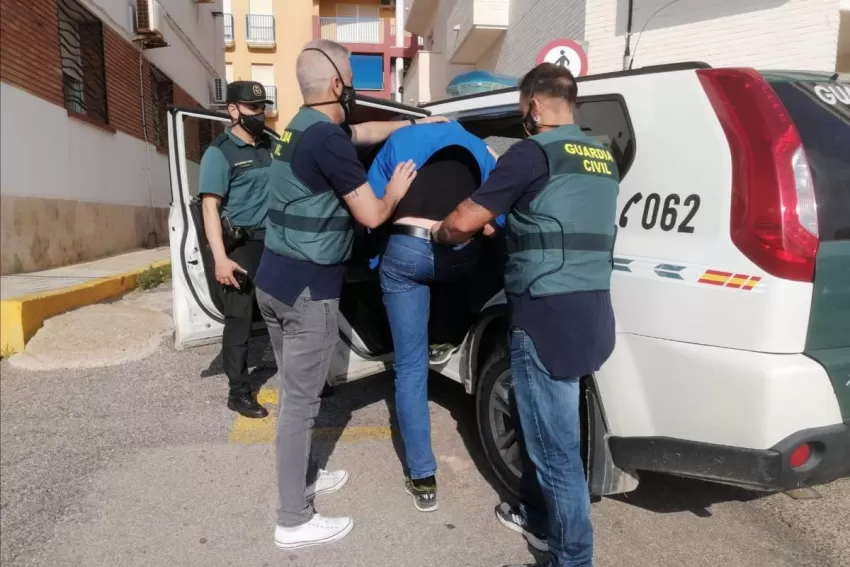 Detenido en Mazarrón un experimentado delincuente por presunto robo en un restaurante y un bazar