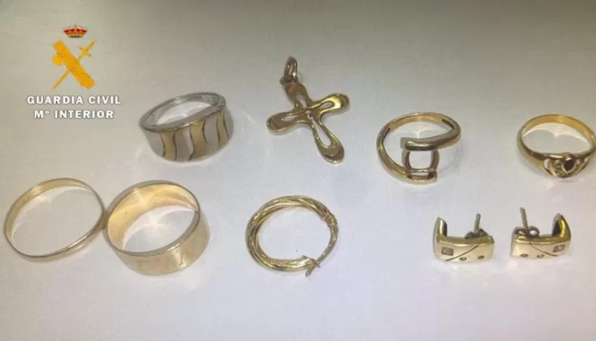 Detenido un vecino de Murcia por sustraer efectos del interior de dos viviendas de Albacete