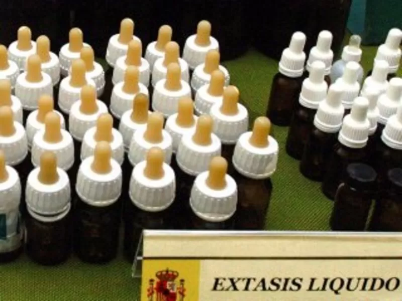 Detienen en Cartagena a un vecino que adquiría productos para elaborar éxtasis líquido