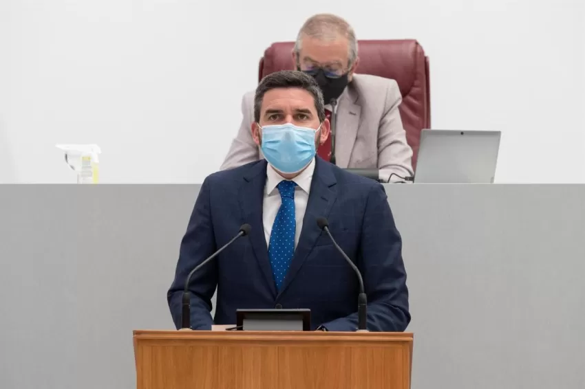 Exigen la dimisión del consejero Luengo y de la Directora General del Mar Menor