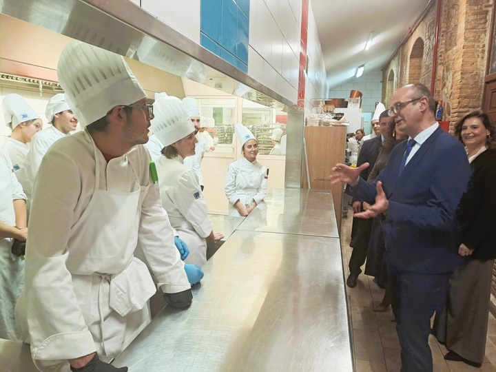 Educación ofrece 1.200 plazas en FP de cocina con alta empleabilidad en Murcia