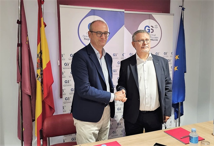 Educación firma un convenio con el Colegio Oficial de Graduados Sociales para que los alumnos de FP realicen prácticas formativas