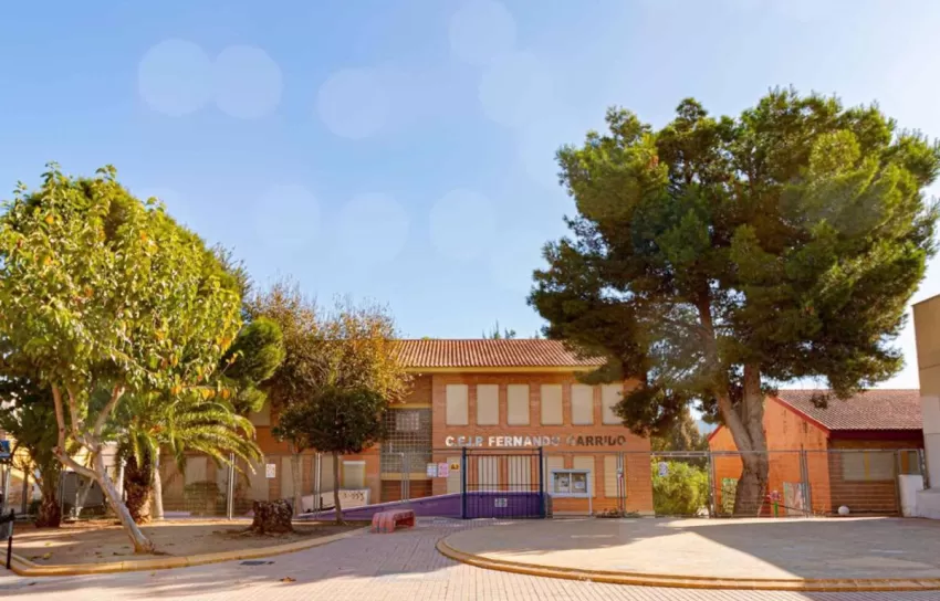 Educación mantendrá las dos aulas de infantil del colegio de Canteras si se cubren las plazas