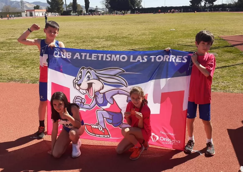 El Atletismo Las Torres suma 9 medallas en el campeonato regional base