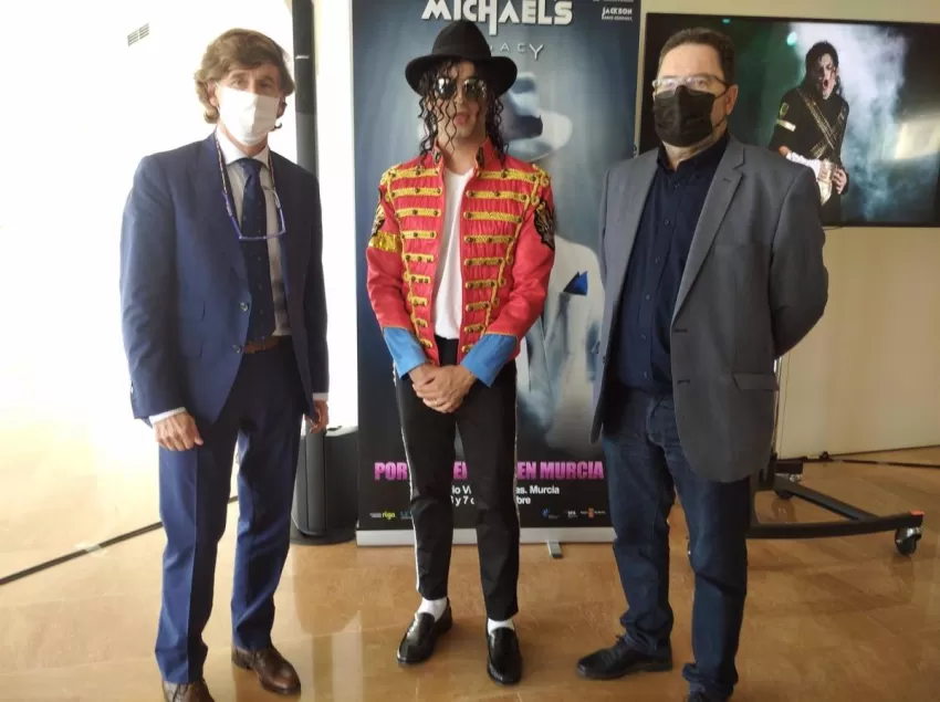 El Auditorio Víctor Villegas acoge el espectáculo musical de homenaje a Michael Jackson