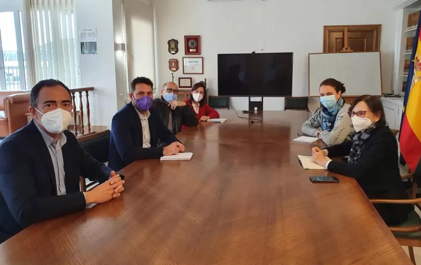 El Ayuntamiento de Las Torres y la MCT trabajan para mejorar el abastecimiento municipal