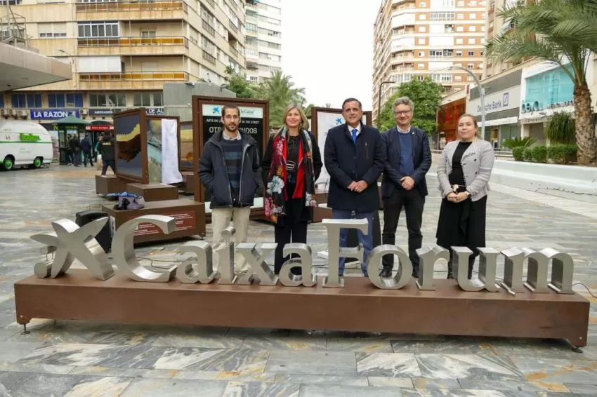 El Ayuntamiento de Murcia y La Fundación 'la Caixa' convierten la Avenida de la Libertad en un museo a cielo abierto