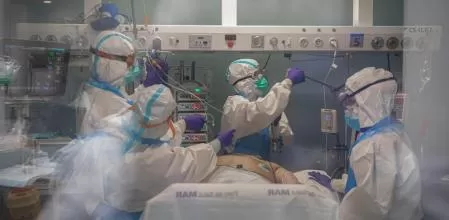 El brote localizado en Los Alcázares ya suma 76 casos positivos