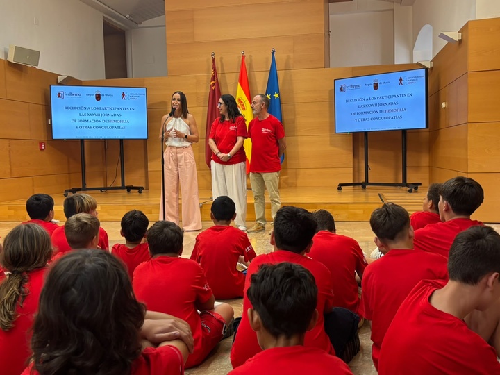 El Centro Regional de Hemodonación consiguió el año pasado más de 1.200 donaciones de plasma