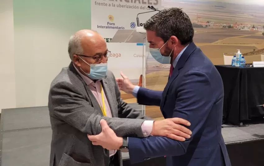 El consejero Antonio Luengo asiste a la XV Asamblea General de COAG