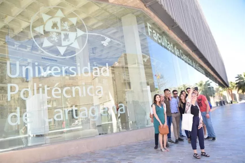 El doble grado de Matemáticas y Física y el de Ingeniería Biomédica encabezan las notas de corte más altas de UMU y UPCT