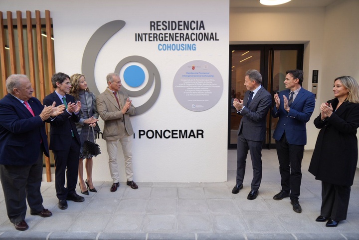 El Gobierno regional destina 500.000 euros a la primera residencia intergeneracional de España en Lorca