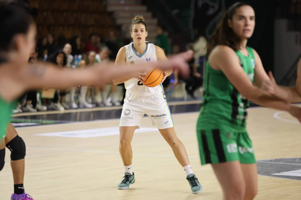 El Hozono Jairis se marcha al parón con victoria