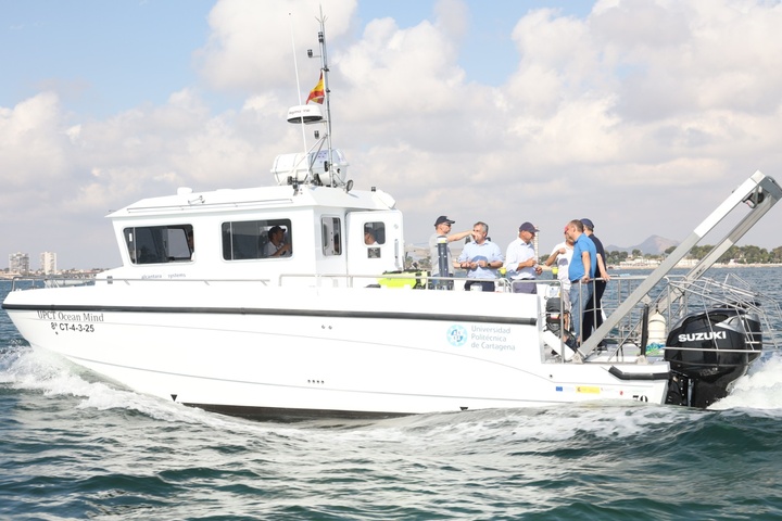 El Mar Menor refuerza su liderazgo científico y participará en la futura red nacional de observación marina