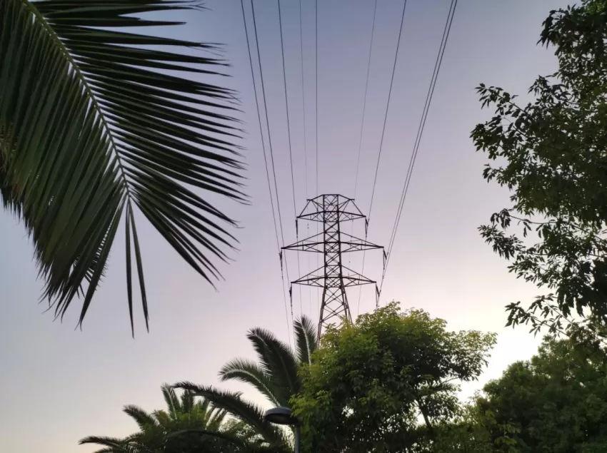 El precio de la luz sube este martes un 1%, hasta los 152,15 euros/MWh