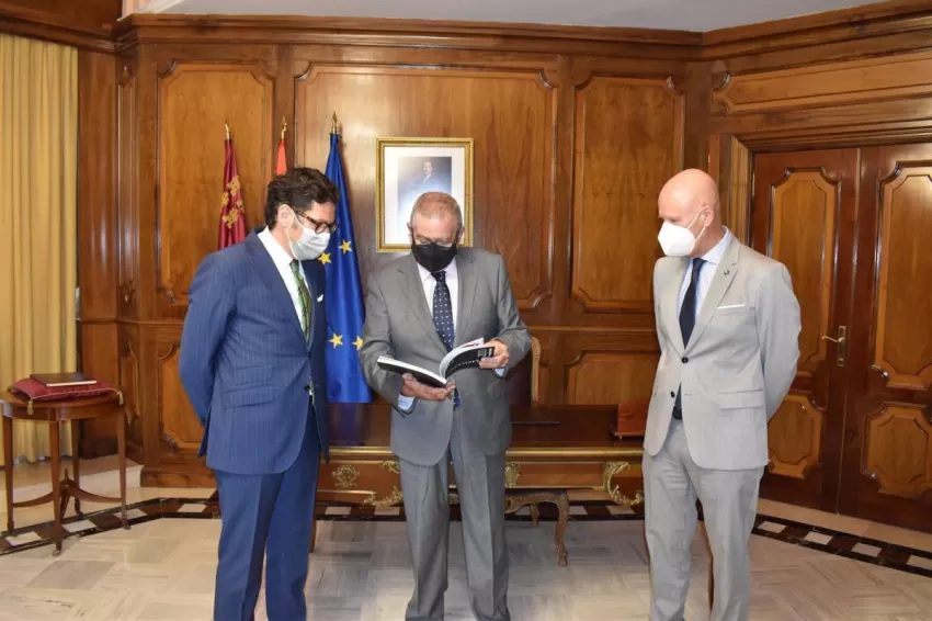 El presidente del TSJMU espera inaugurar en Cartagena el 4º juzgado de Lo Mercantil a final de 2021 o principio de 2022