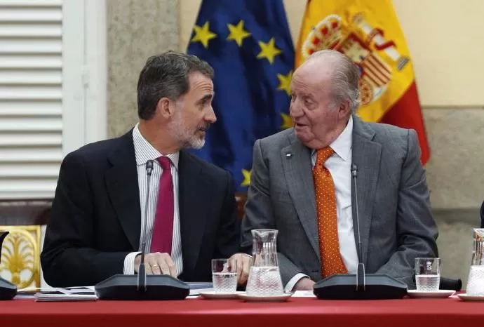 EL Rey Felipe VI renuncia a la herencia de su padre y le retira la asignación