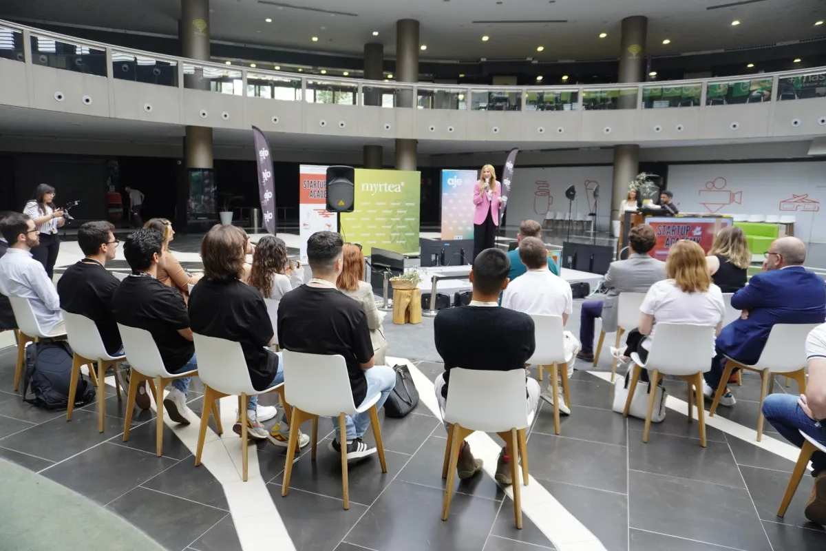 El SEF y AJE ayudarán este año a cerca de 1.000 emprendedores a poner en marcha su negocio