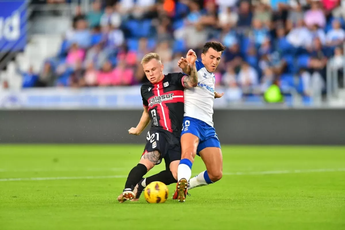 El tiempo añadido condena al FC Cartagena otra vez (1-1)