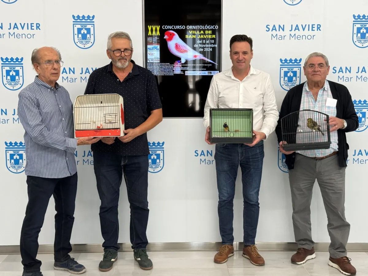 El XXX Concurso Ornitológico Villa de San Javier atrae a más de 1000 ejemplares de los mejores canarios de España