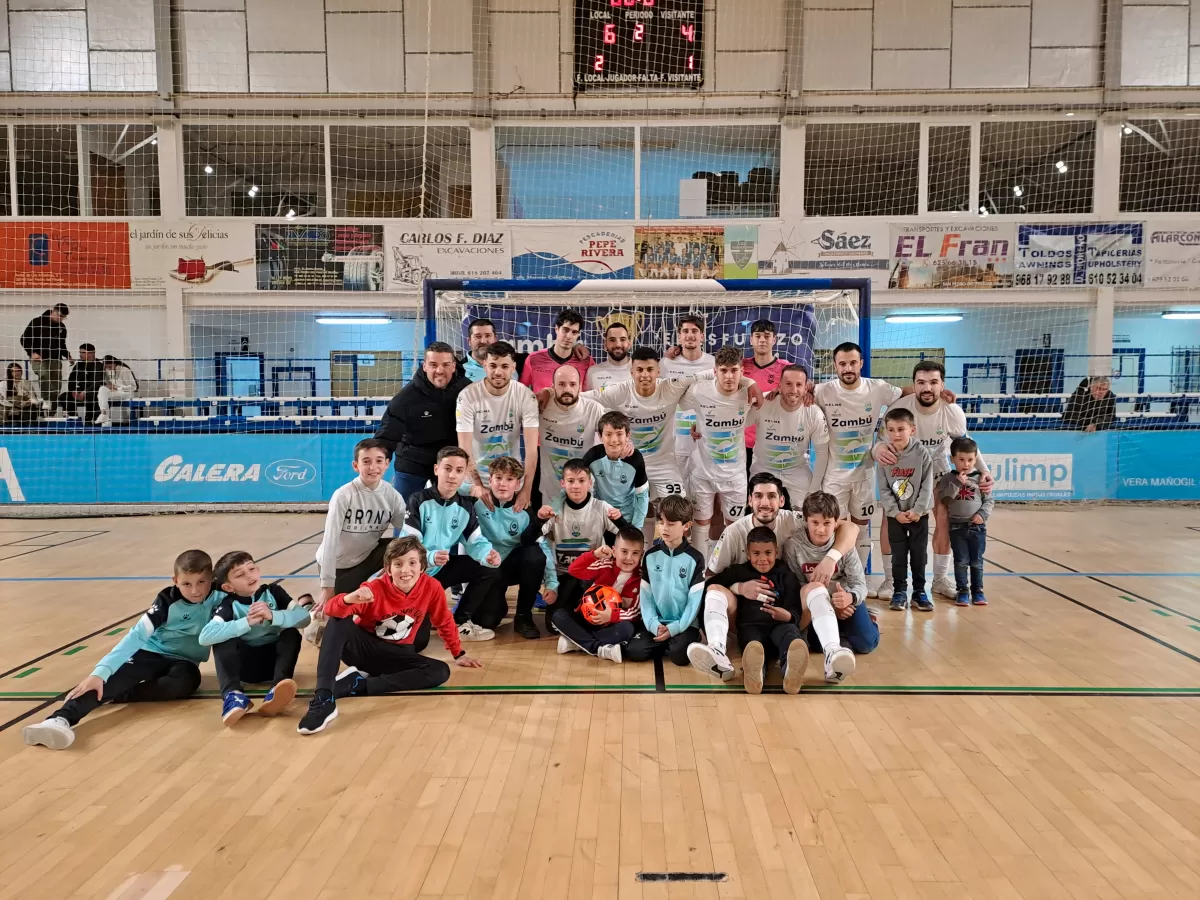 El Zambú CFS Pinatar se mantiene invicto en casa