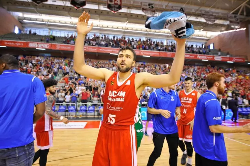 Emanuel Cate no continuará en el UCAM CB