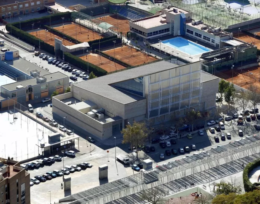 Empleados de instalaciones deportivas municipales recibirán un curso de formación inicial en el uso de desfibriladores