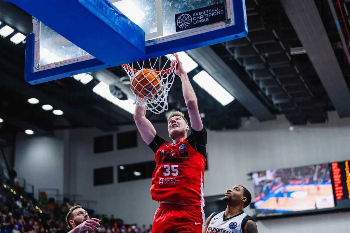 ERA Nymburk impone su ritmo