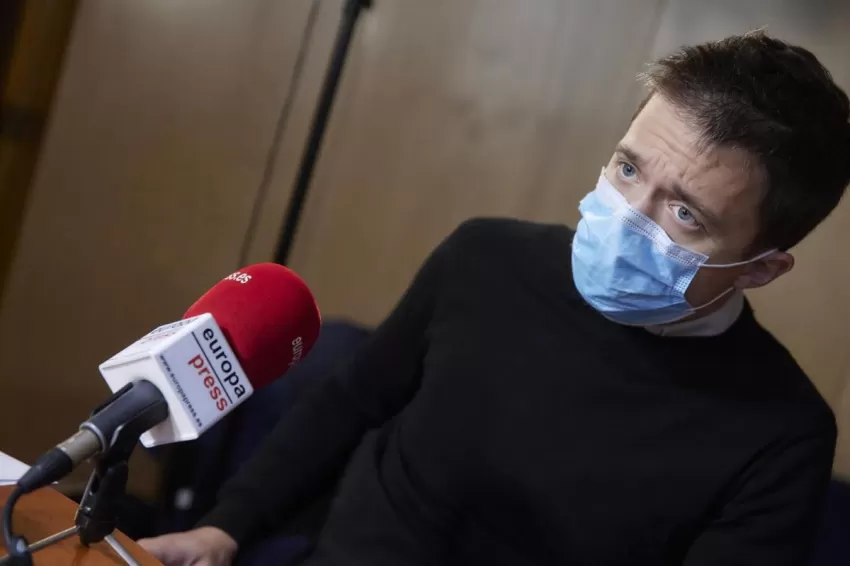 Errejón recibe la transversalidad de Díaz como un aire "cálido" y "familiar" pero sin especular sobre su plataforma