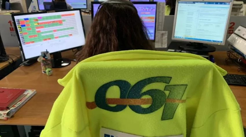 fallece un joven tras colisionar contra un camión