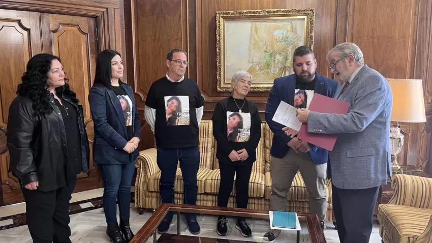 Familiares de Sara Gómez advierten de que el intrusismo en cirugía estética ha crecido