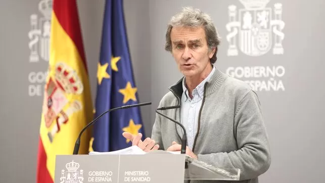 Fernando Simón a la “espera de su posible positivo” por coronavirus